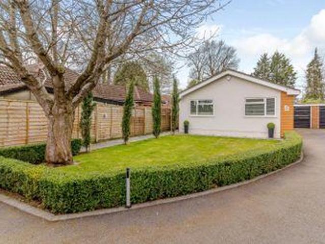 House for sale in West Byfleet, Woking