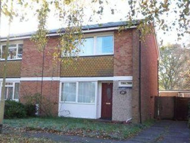 House for rent in Row Town, Surrey
