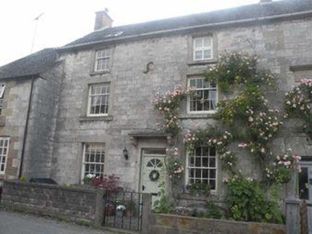 House for sale in Froggatt, East Midlands