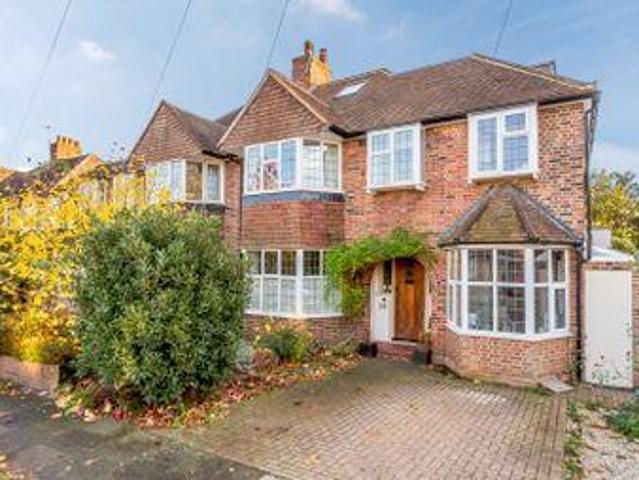 House for sale in Kingston upon Thames, Greater London