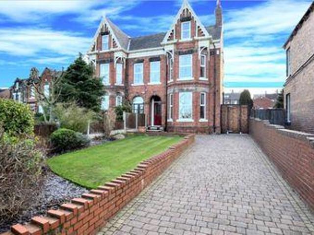 House for sale in Barnsley, South Yorkshire