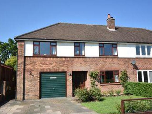 House for sale in Chesham and Villages Community Board, Chesham