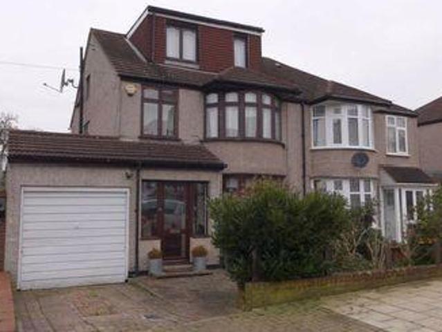 House for sale in Little Stanmore, Greater London