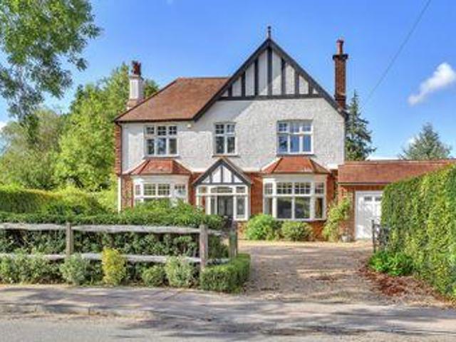 House for sale in Warlingham