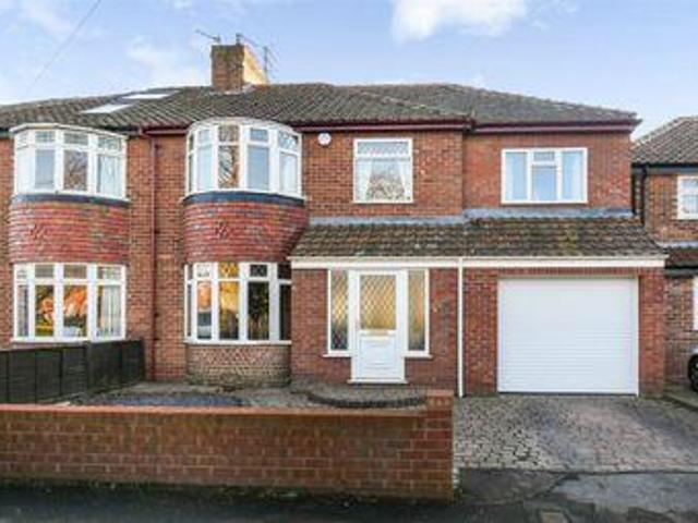 House for sale in High Field, York