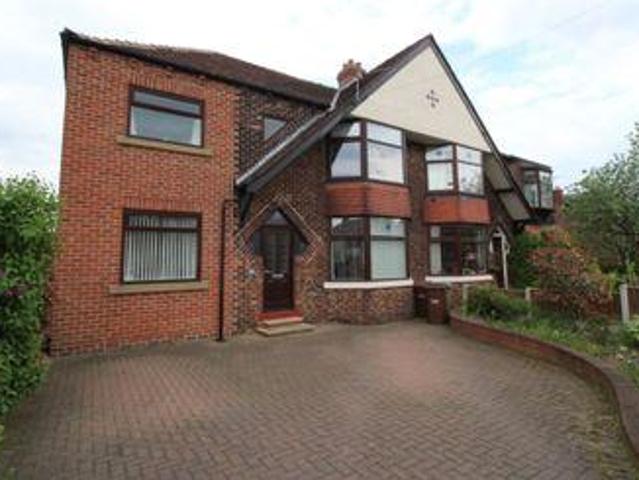 House for sale in Ossett, West Yorkshire