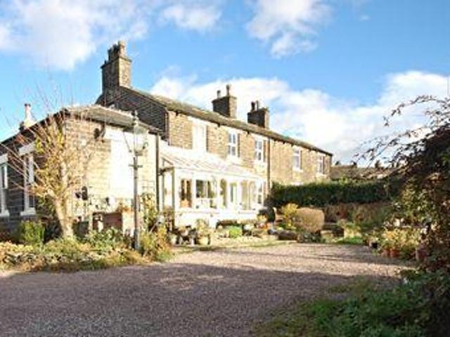 House for sale in Charlesworth, East Midlands