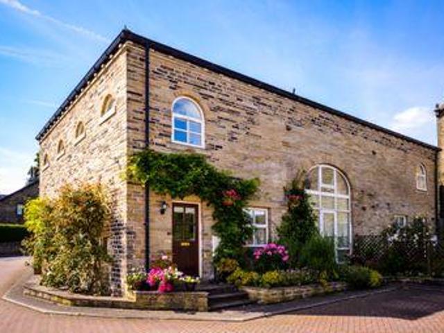 House for sale in Halifax, West Yorkshire