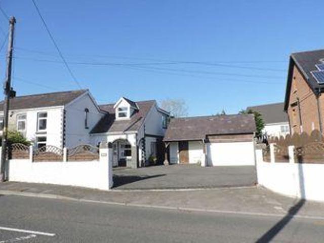 House for sale in Ammanford, Wales