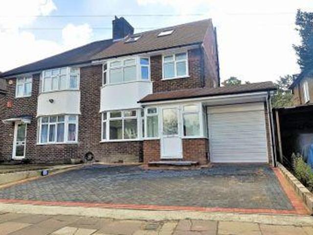 House for sale in Edgware, Greater London