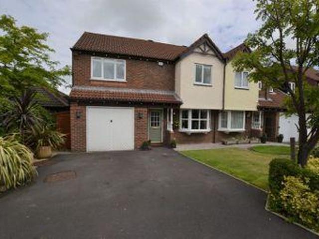 House for sale in Roby Mill, Lancashire