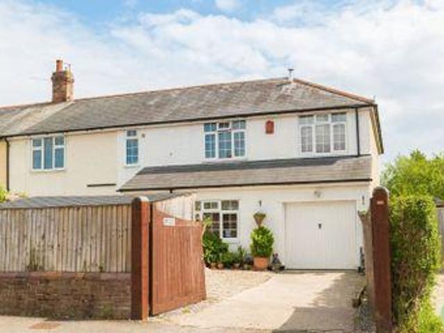 House for sale in The Slade, Oxfordshire