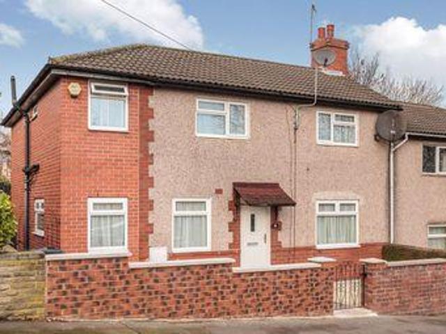 House for sale in Batley, West Yorkshire