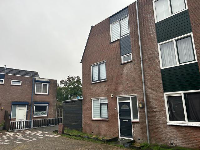 Woning te huur in De Akkers, Spijkenisse