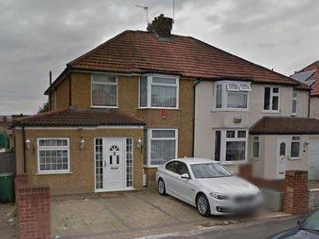 House for rent in Northolt, Greater London