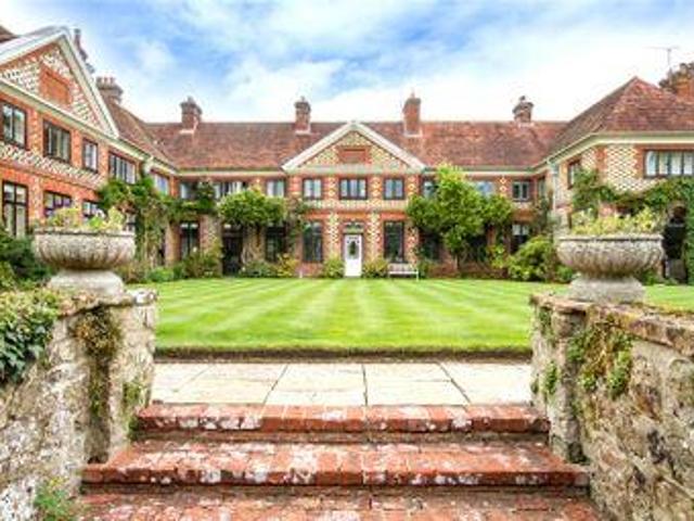 House for sale in Bolton Low Houses, Hampshire