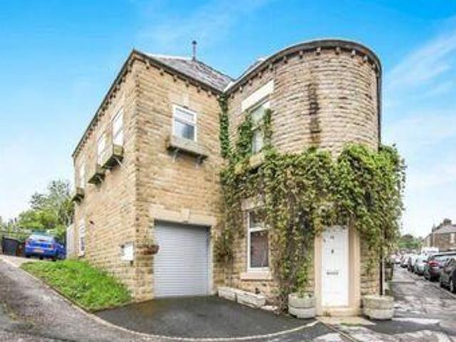 House for sale in Charlesworth, East Midlands