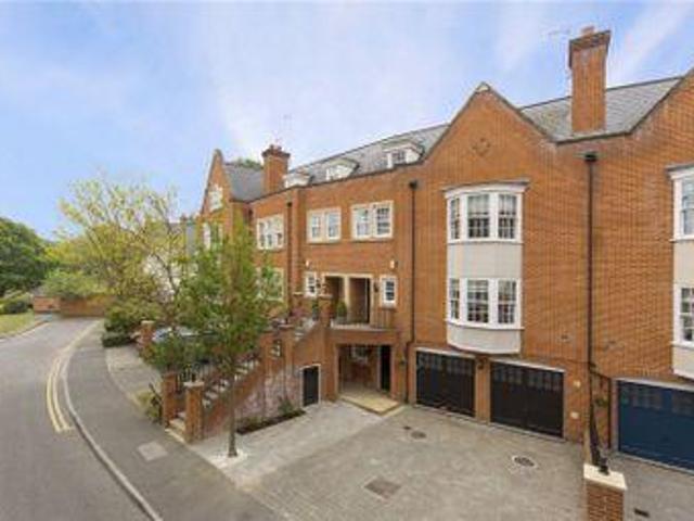 House for sale in Navestock Side