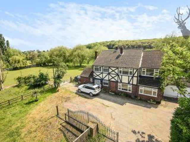 House for sale in Epping