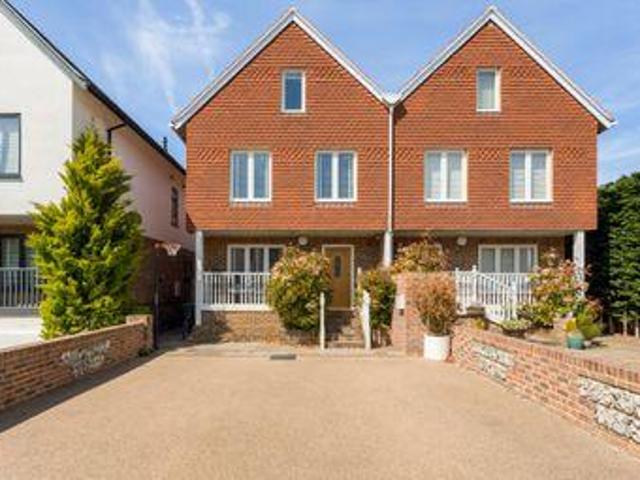 House for rent in Horsham, West Sussex
