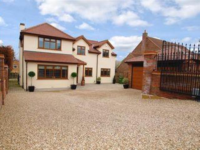 House for sale in Broxbourne, Hertfordshire