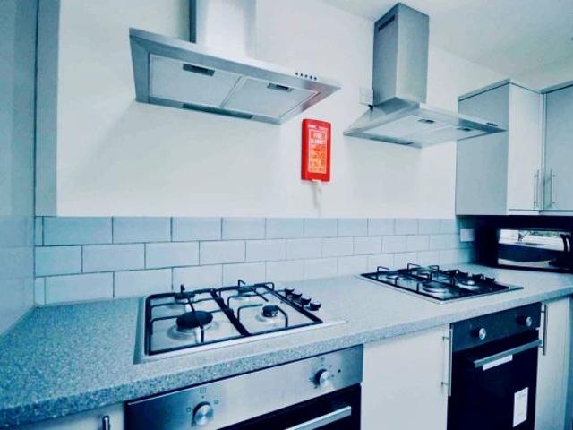 Apartment for rent in Elm Park, Calderstones