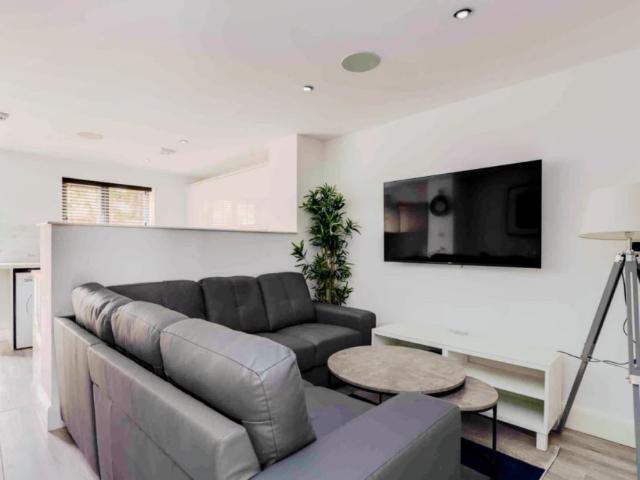 Apartment for rent in Calderstones