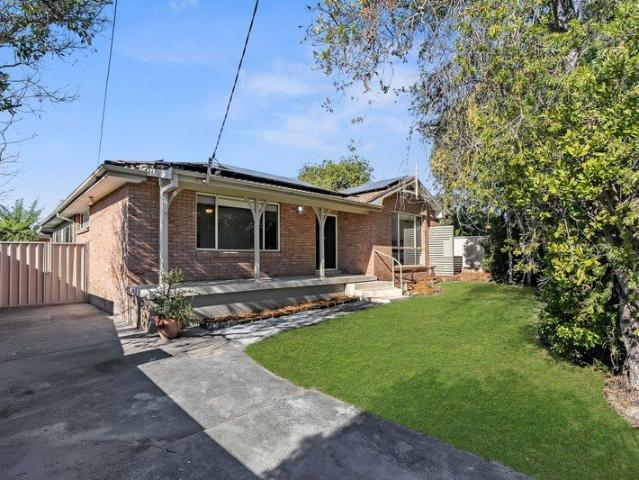 House for sale in Lake Haven, New South Wales
