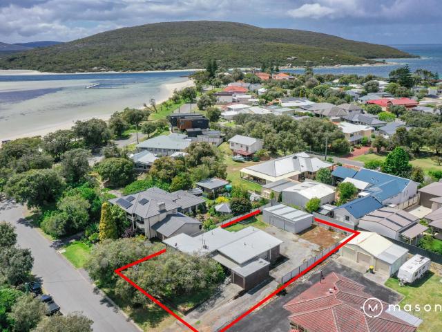 House for sale in Emu Point, Western Australia