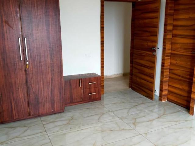 Flat for rent in Madya