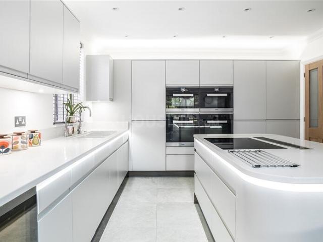 Flat for sale in Prabhadevi - Mumbai, National Capital Territory Of Delhi