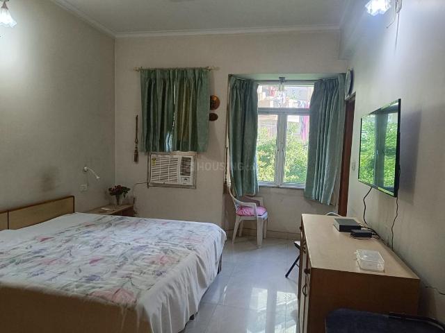 Flat for sale in South West Delhi, Deri