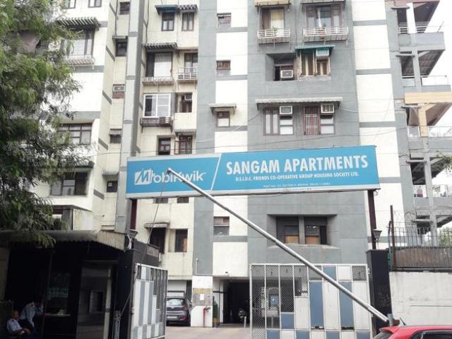 Flat for sale in North West Delhi, Deri