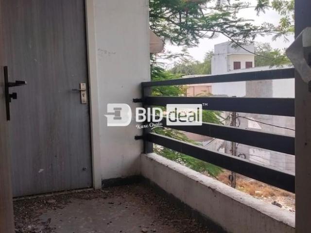 Flat for sale in Madya