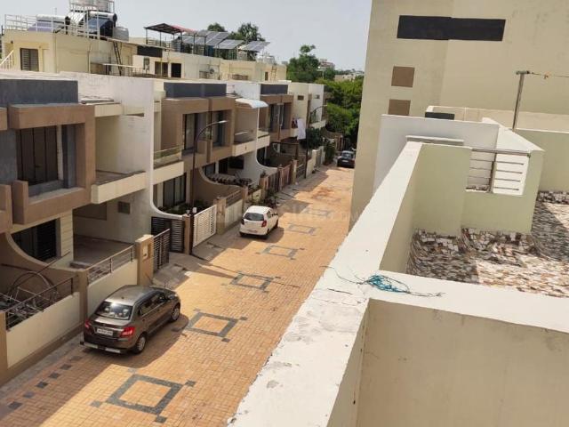 Duplex for rent in Madya