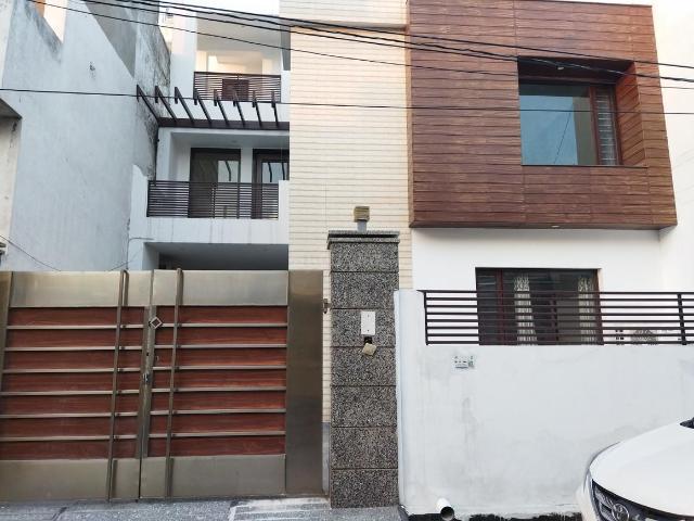 Duplex for rent in Un