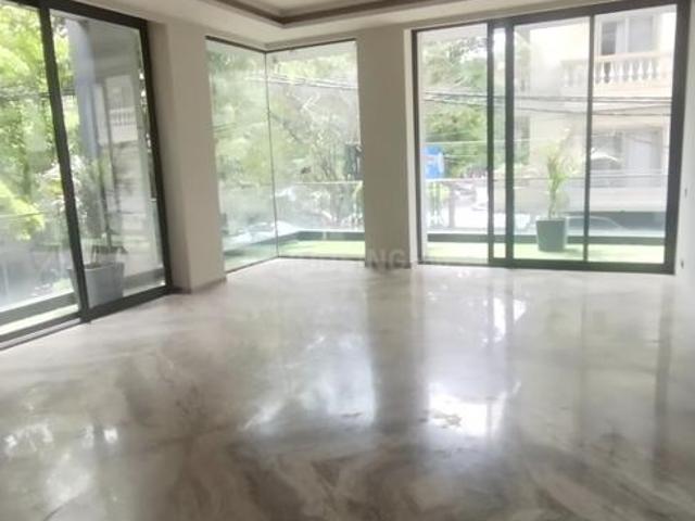 Duplex for rent in Deri
