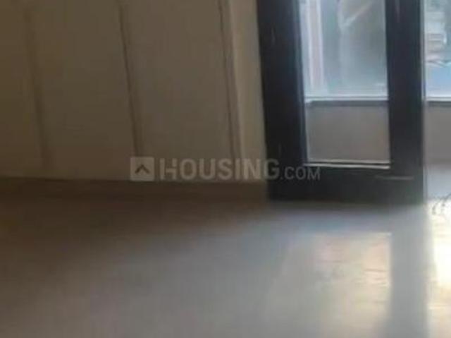 Duplex for rent in Deri