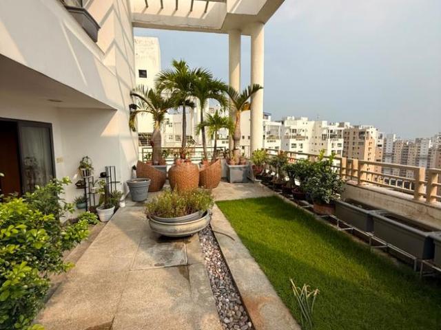 Duplex for sale in Calcutta, West Bengal
