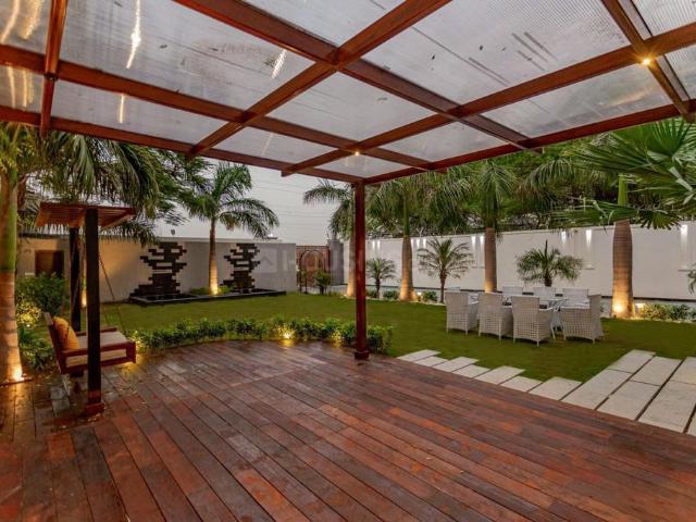 Duplex for sale in West Delhi, Deri