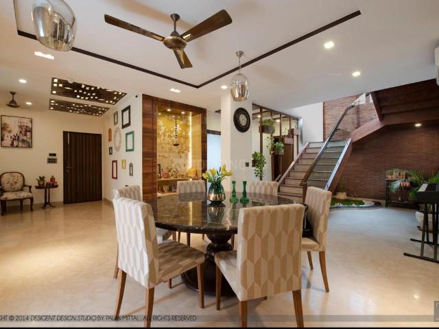 Duplex for rent in Deri