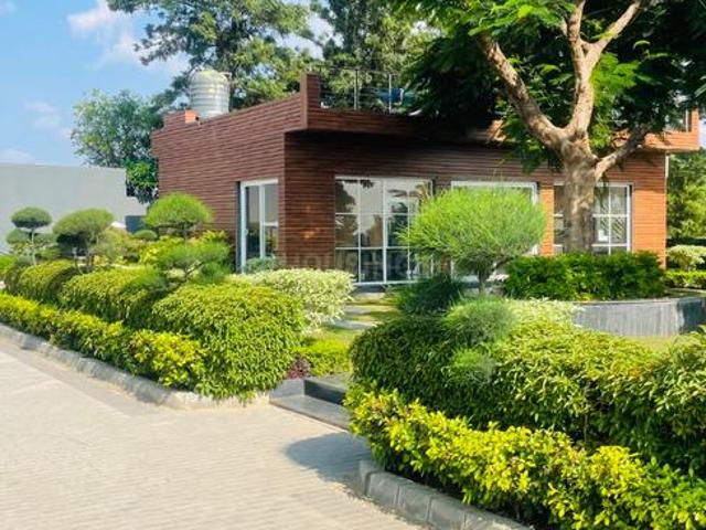 House for sale in Hariana