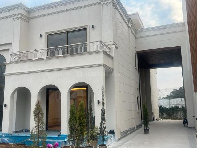 House for sale in Deri