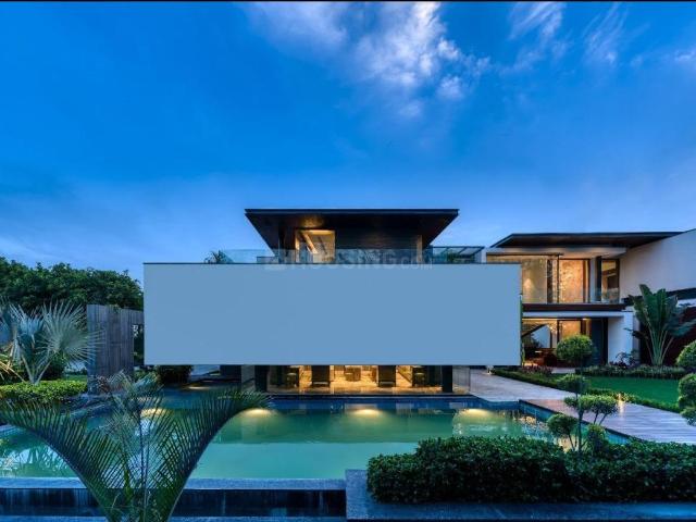 House for sale in Deri
