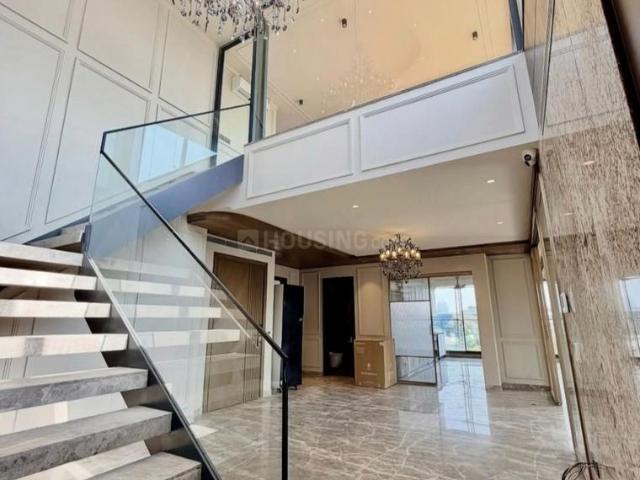 Flat for sale in North Delhi, Deri