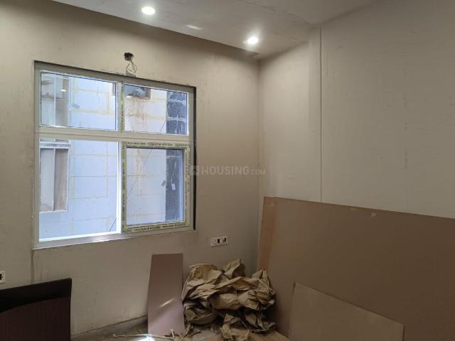 Flat for sale in North Delhi, Deri