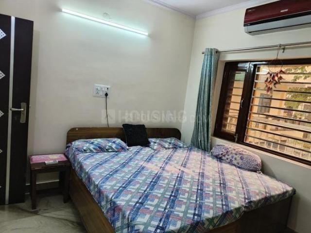 Flat for sale in North Delhi, Deri