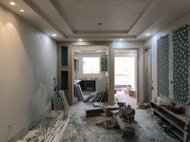 Flat for sale in Abdullahpur