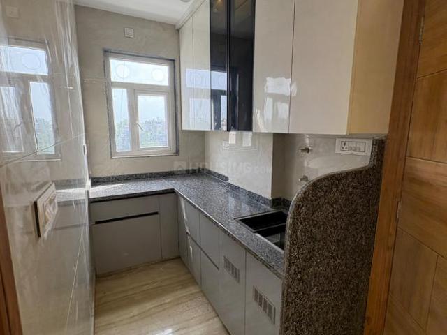 Flat for sale in North West Delhi, Deri