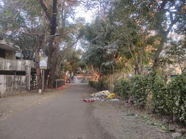 House for sale in Madya